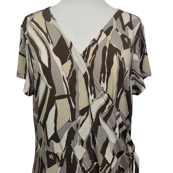 NWT Attention Faux Wrap Dress Size Large – Abstract Print Short Sleeve Stretch - Picture 2 of 10
